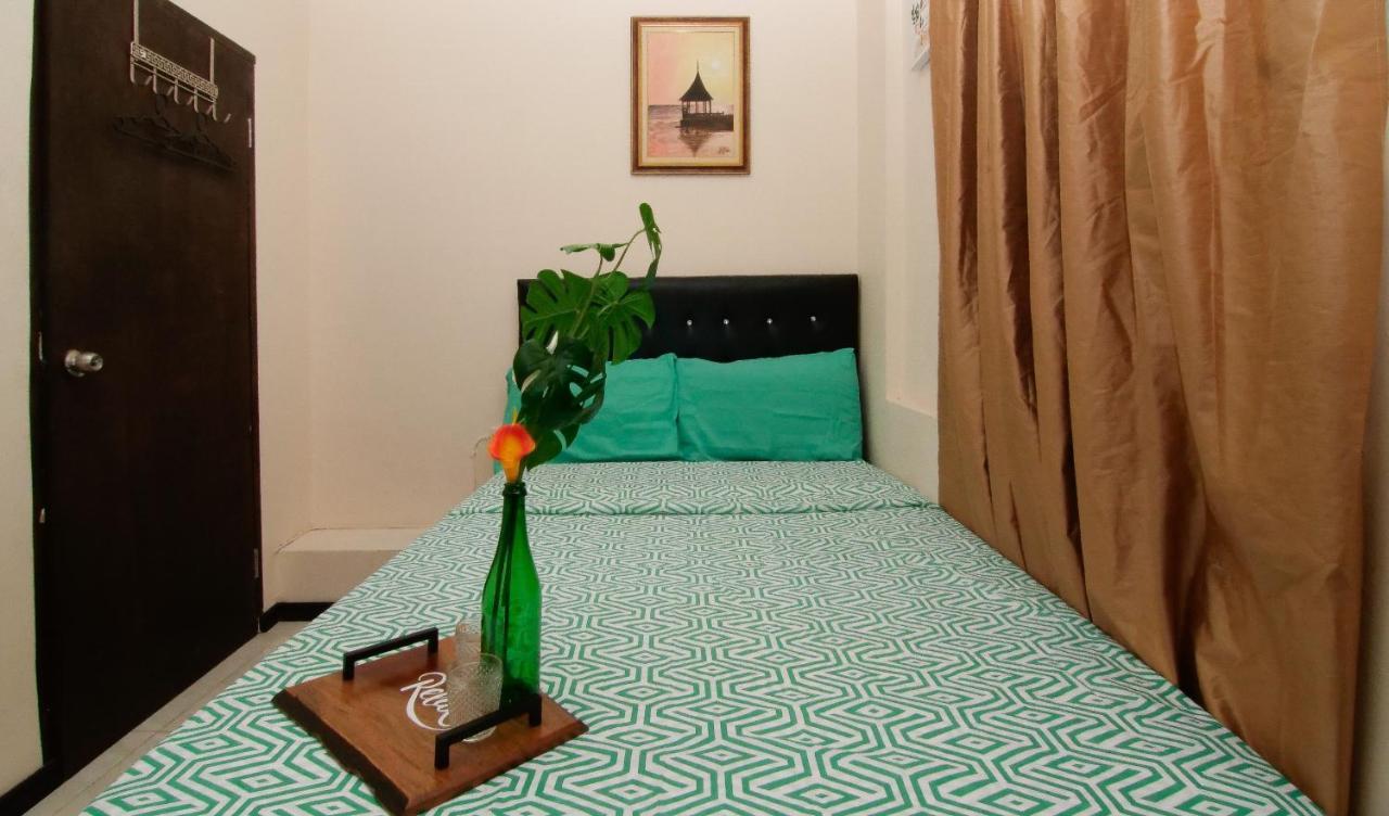 876 Ja Oasis & Homestay - By Kingston Airport Exterior photo