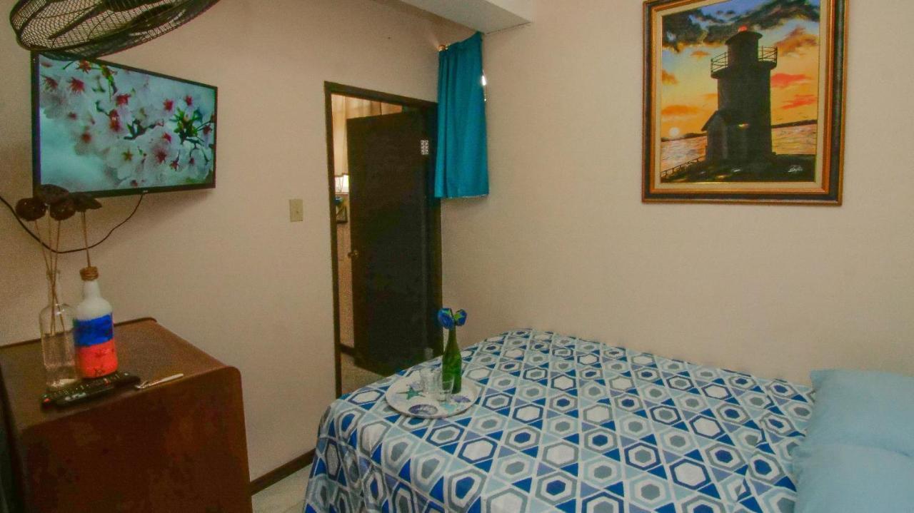 876 Ja Oasis & Homestay - By Kingston Airport Exterior photo