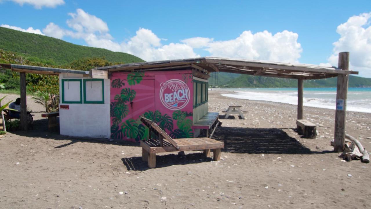 876 Ja Oasis & Homestay - By Kingston Airport Exterior photo